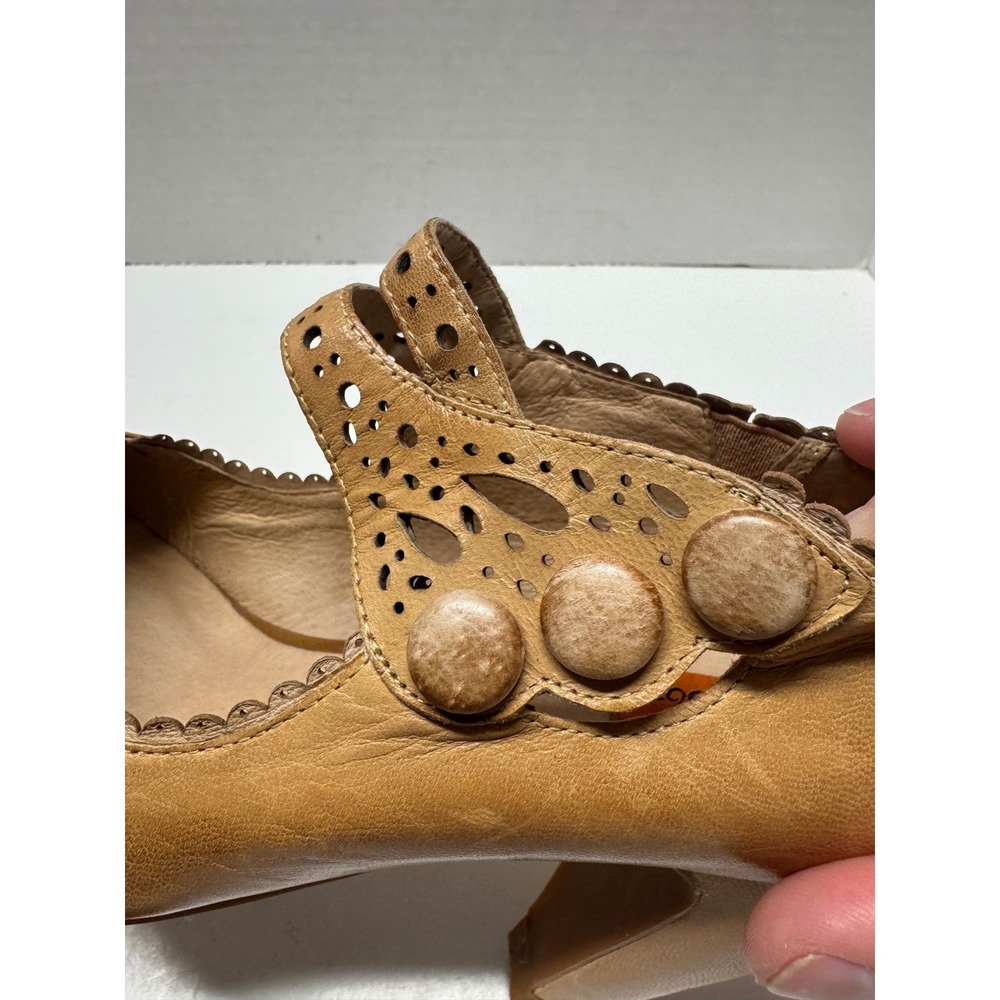 Miz Mooz Starla Leather Button Laser Cut Heels Size 8.5 - Picture 10 of 12